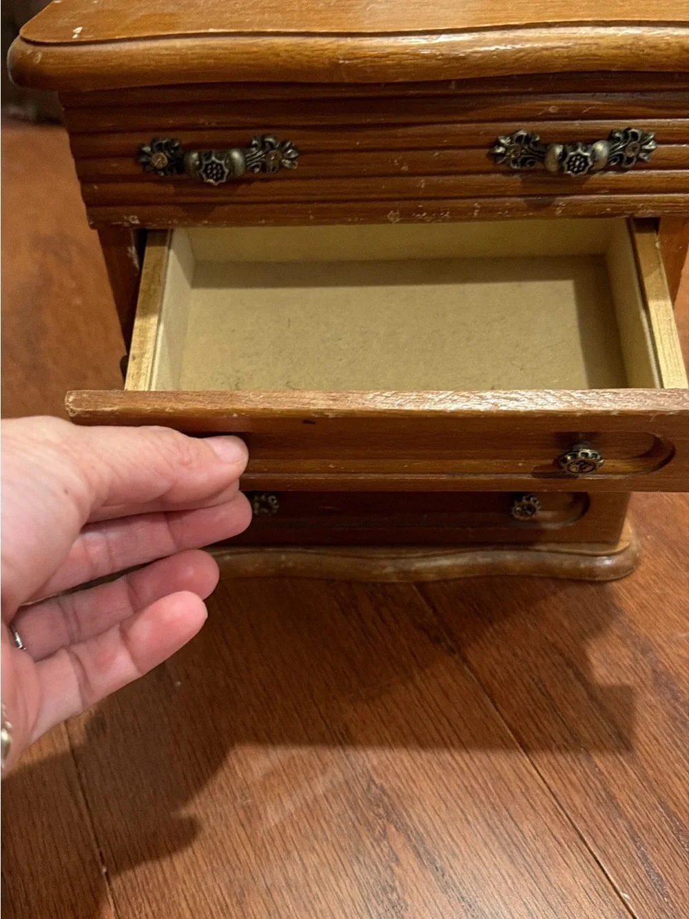 N/A classic wooden
